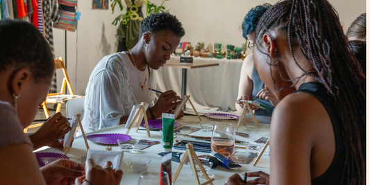 Atelier peinture entre copines maison : la checklist Ti pòz 🎨